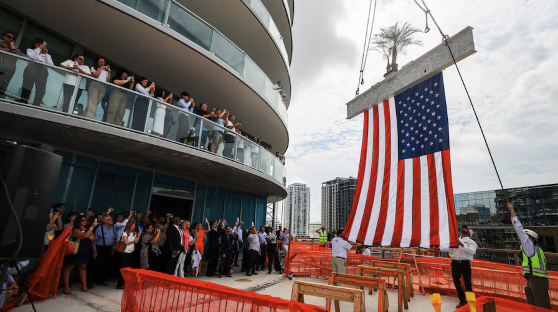 St. Petersburg’s 400 Central condo tops out at 515 feet